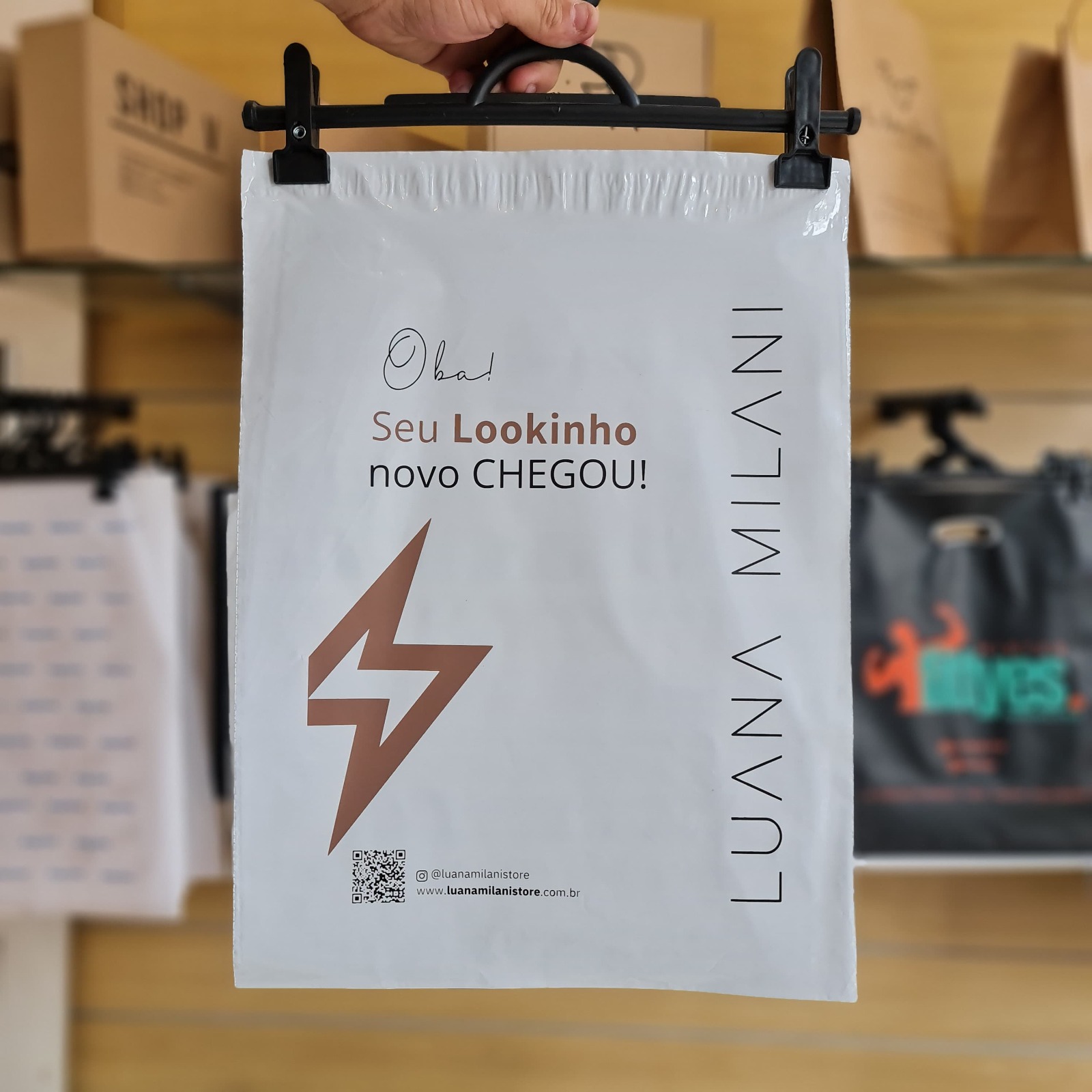 Envelope Luana Milani.jpeg