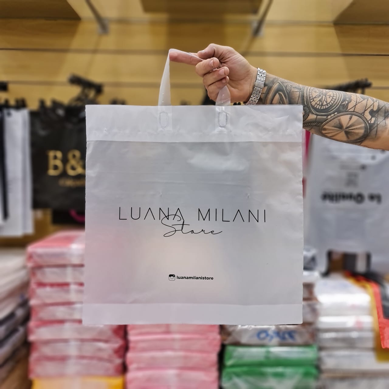 Luana Milani Alça Fita.jpg